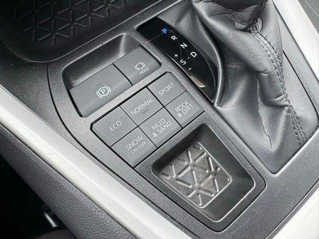 2025 Toyota RAV4 XLE AWD