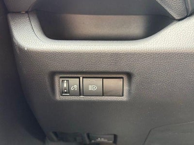 2025 Toyota RAV4 XLE AWD