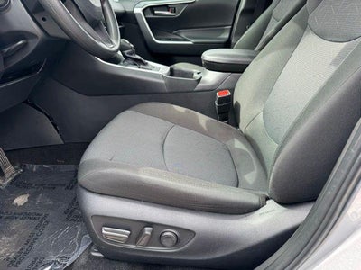 2025 Toyota RAV4 XLE AWD