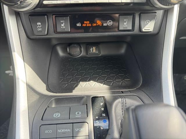 2024 Toyota RAV4 XLE AWD