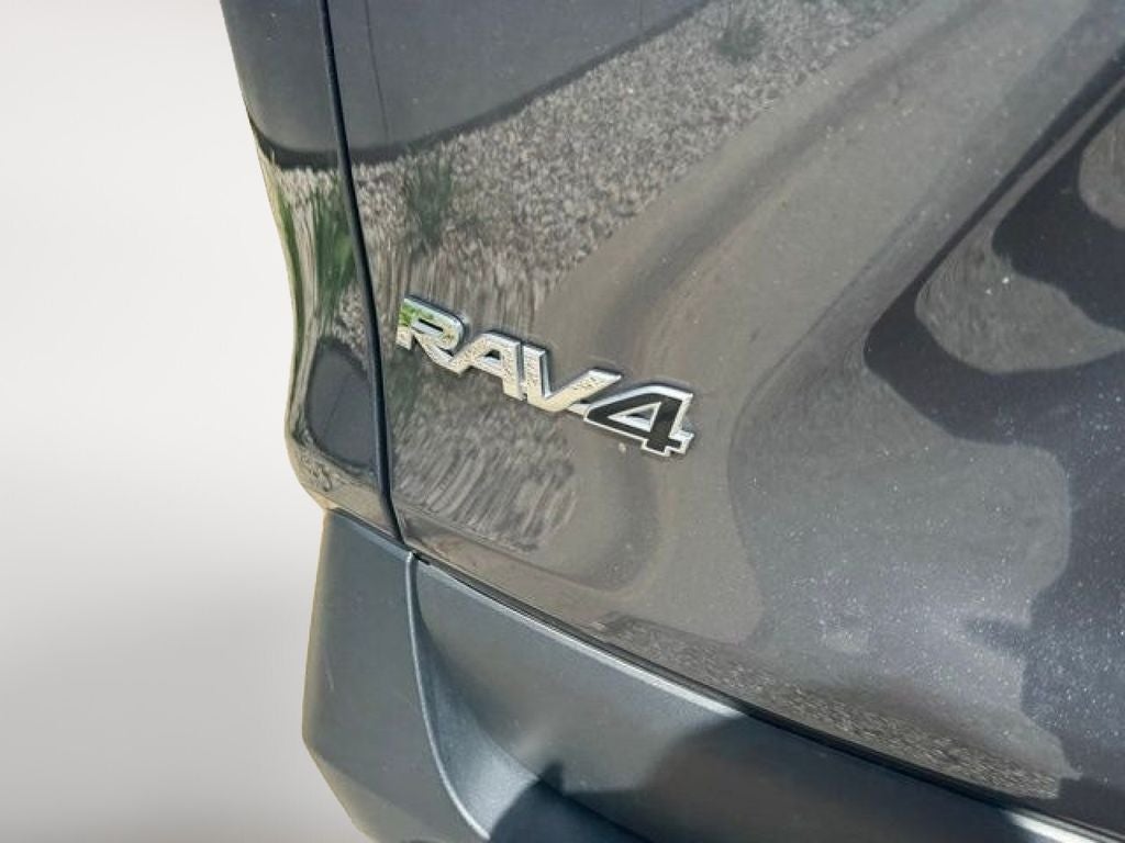 2025 Toyota RAV4 XLE AWD