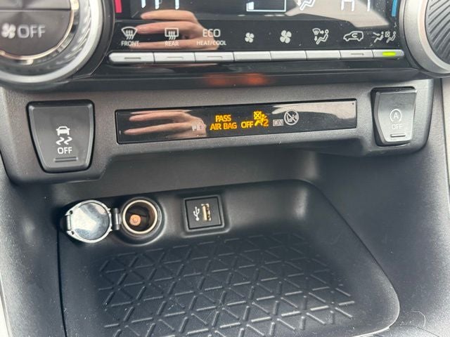 2025 Toyota RAV4 XLE AWD