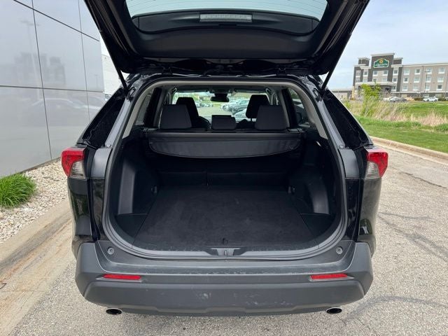 2025 Toyota RAV4 XLE AWD