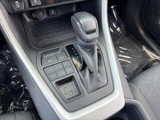 2022 Toyota RAV4 XLE AWD
