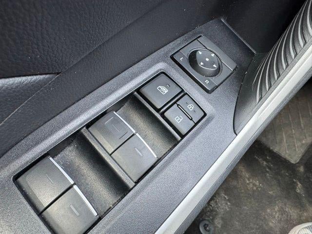 2025 Toyota RAV4 XLE AWD