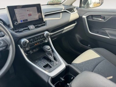 2025 Toyota RAV4 XLE AWD