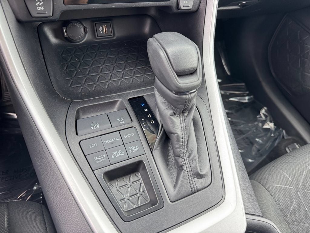 2024 Toyota RAV4 XLE AWD