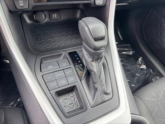 2024 Toyota RAV4 XLE AWD