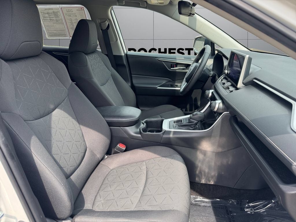 2024 Toyota RAV4 XLE AWD