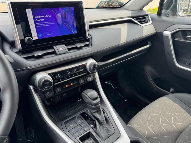 2024 Toyota RAV4 XLE AWD