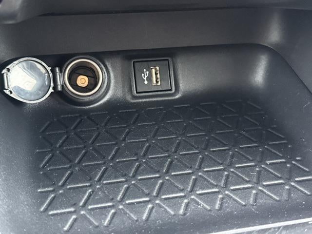 2025 Toyota RAV4 XLE AWD