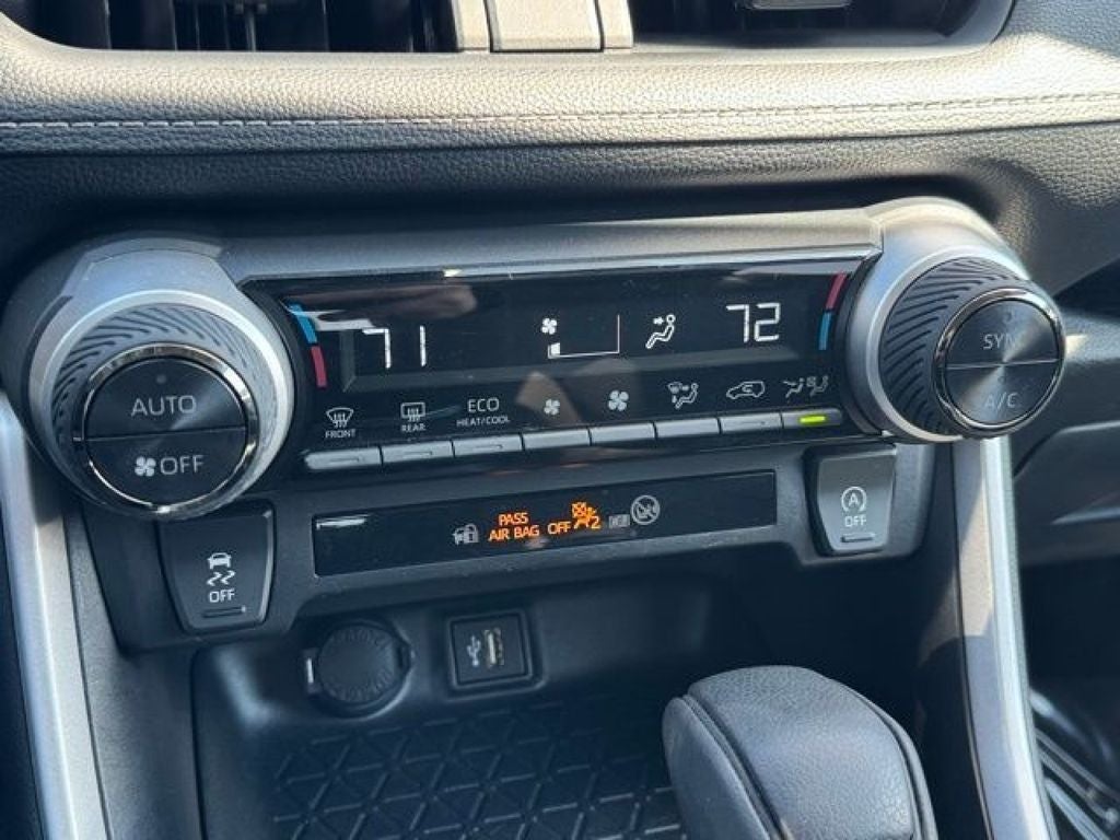 2025 Toyota RAV4 XLE AWD