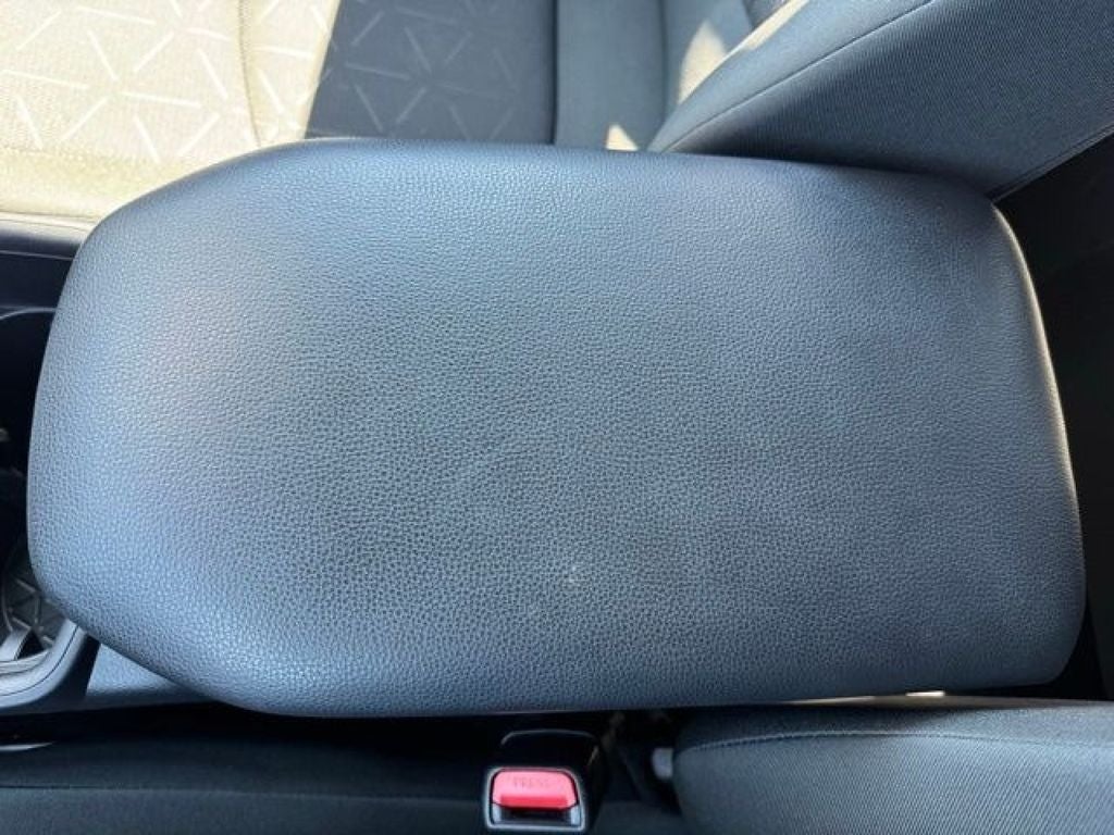 2025 Toyota RAV4 XLE AWD