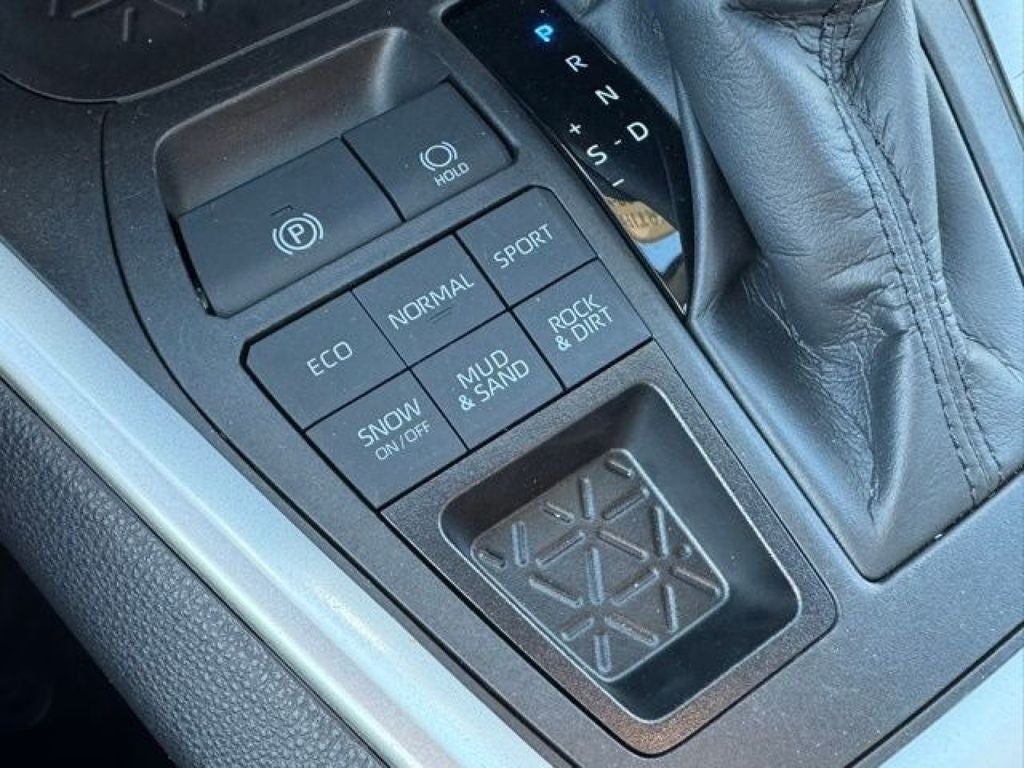 2022 Toyota RAV4 XLE AWD