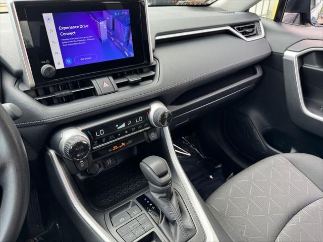 2024 Toyota RAV4 XLE AWD