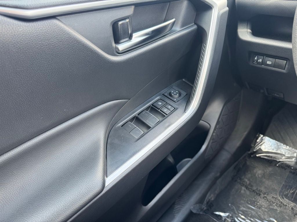 2024 Toyota RAV4 XLE AWD