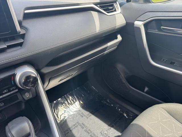 2024 Toyota RAV4 XLE AWD