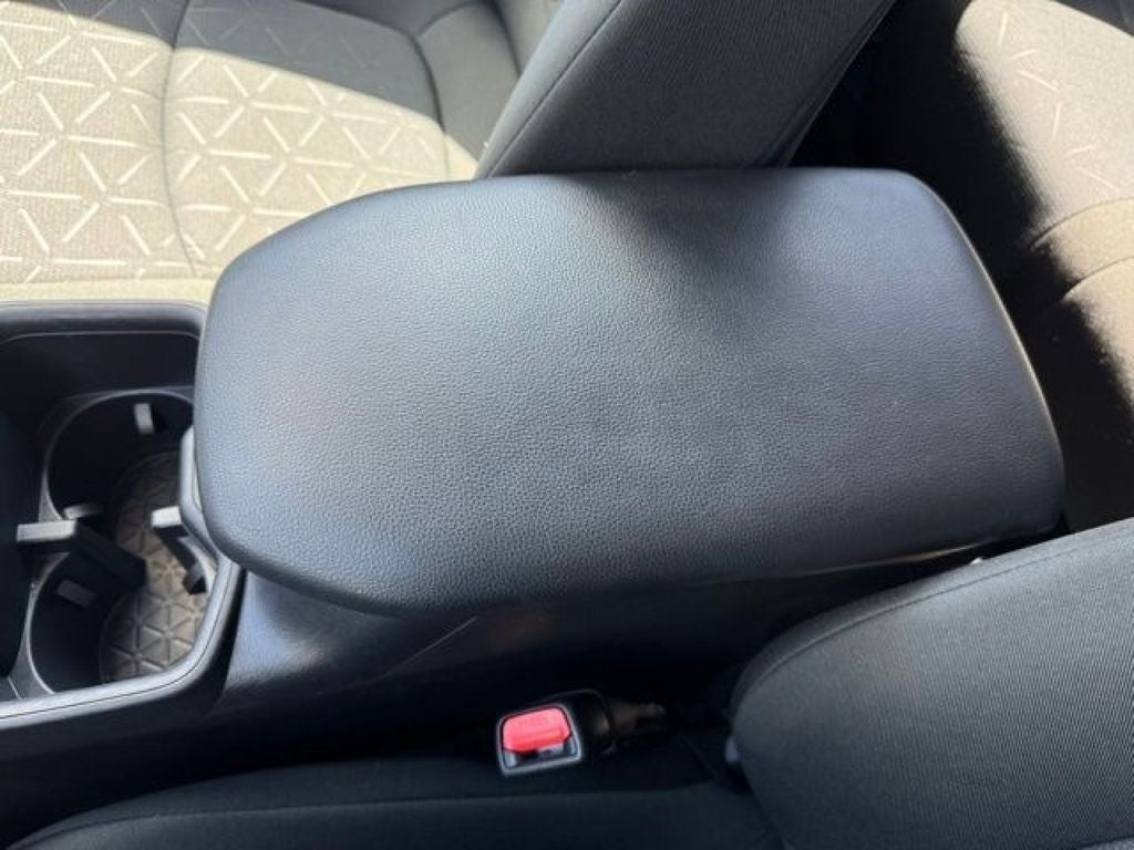 2025 Toyota RAV4 XLE AWD