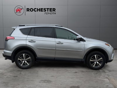 2017 Toyota RAV4 XLE AWD