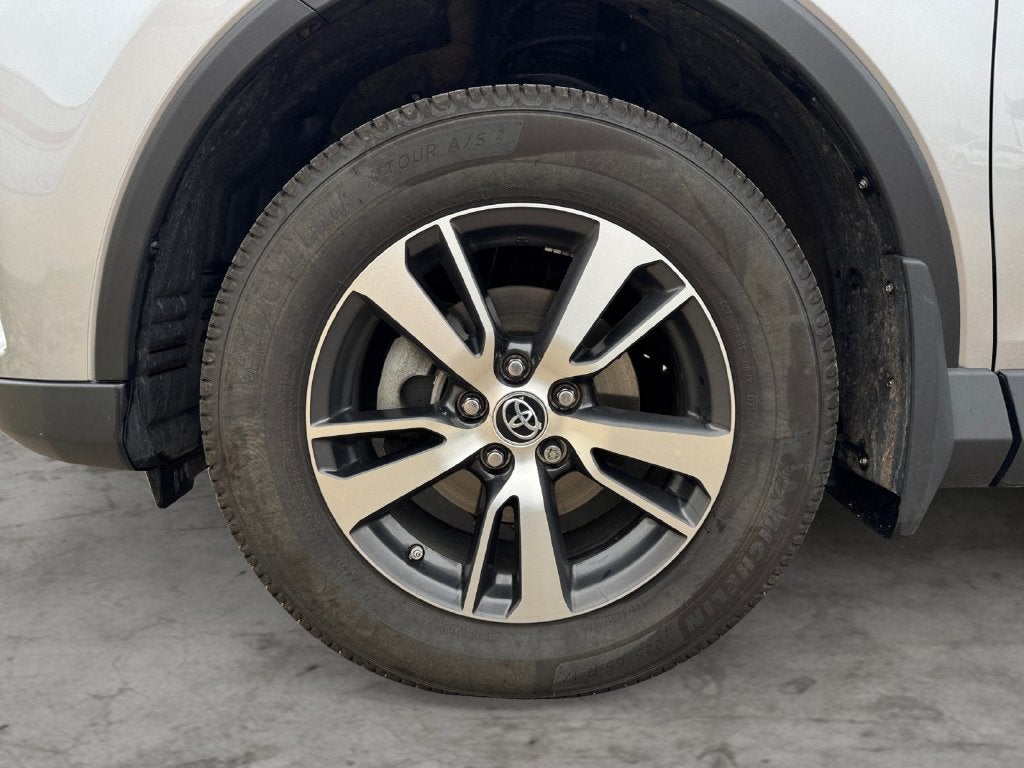2017 Toyota RAV4 XLE AWD