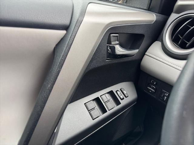 2017 Toyota RAV4 XLE AWD
