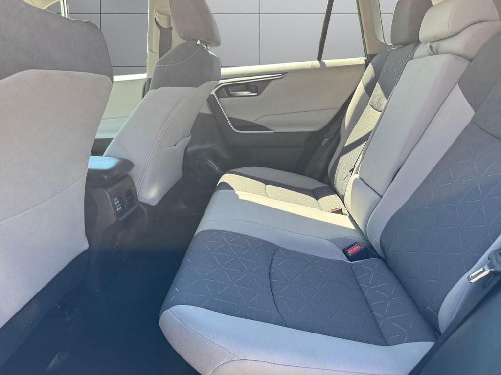 2020 Toyota RAV4 Hybrid XLE AWD