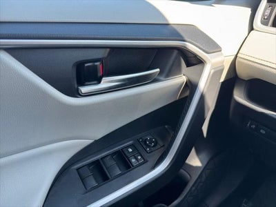 2020 Toyota RAV4 Hybrid XLE AWD