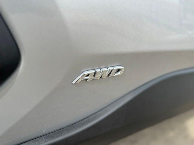 2025 Toyota RAV4 Hybrid XLE AWD