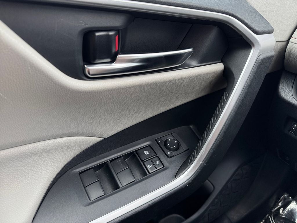 2019 Toyota RAV4 Hybrid XLE AWD