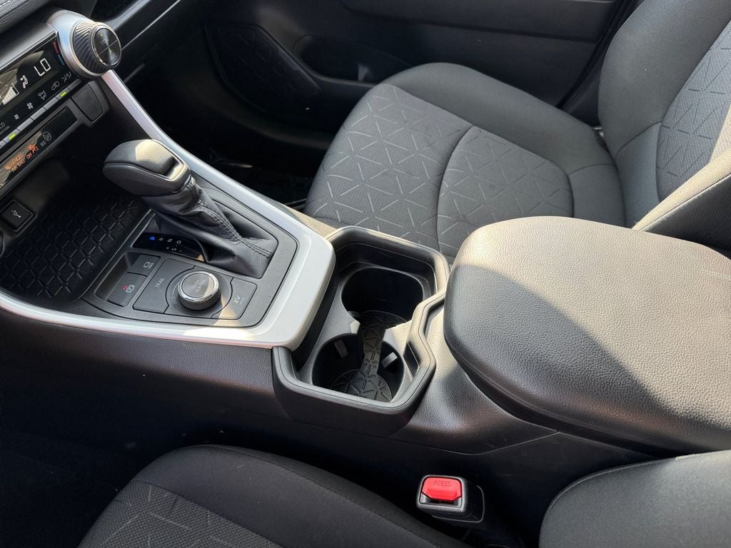 2021 Toyota RAV4 Hybrid XLE AWD