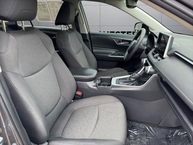 2024 Toyota RAV4 XLE FWD