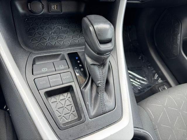 2024 Toyota RAV4 XLE FWD