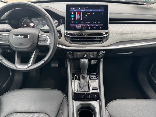 2022 Jeep Compass Latitude Lux 4WD