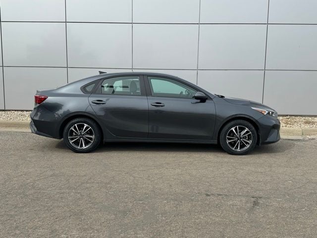 2024 Kia Forte LXS FWD