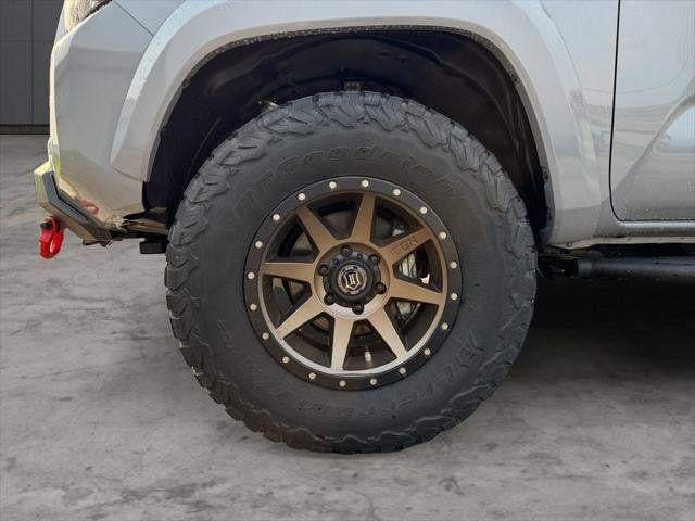 2020 Toyota Tacoma TRD Sport V6