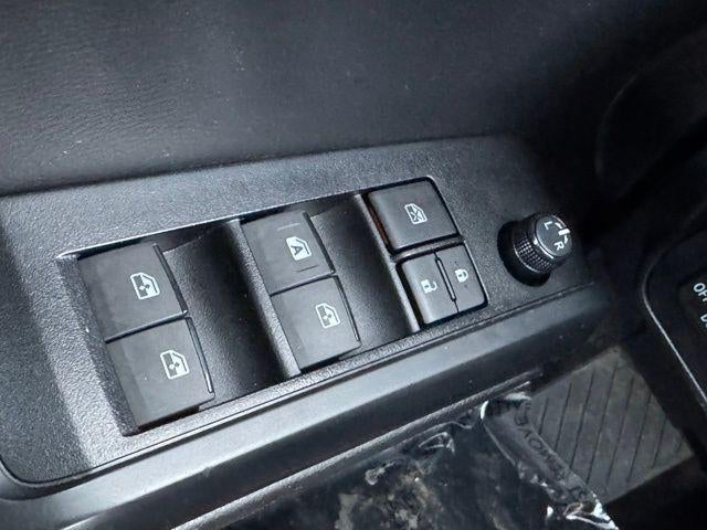 2022 Toyota Tacoma SR V6 - TSS OFF ROAD PACKAGE