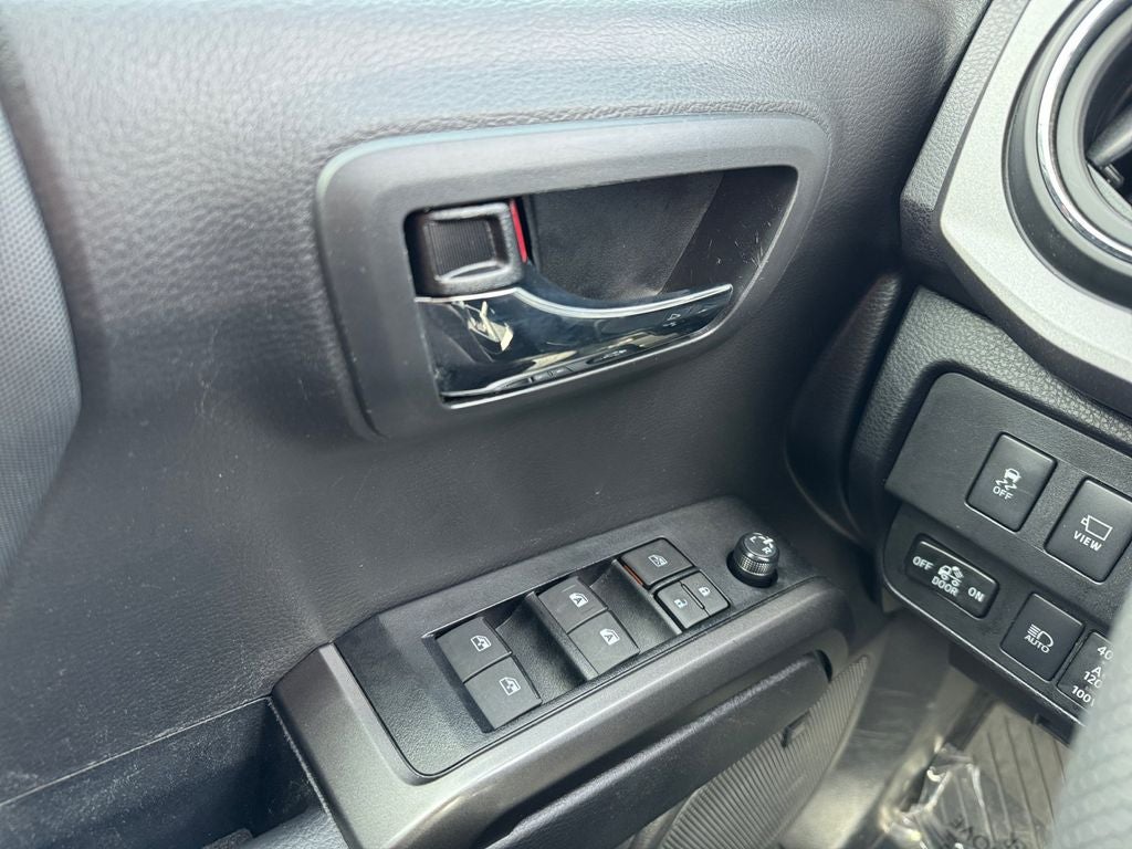 2023 Toyota Tacoma TRD Off-Road V6