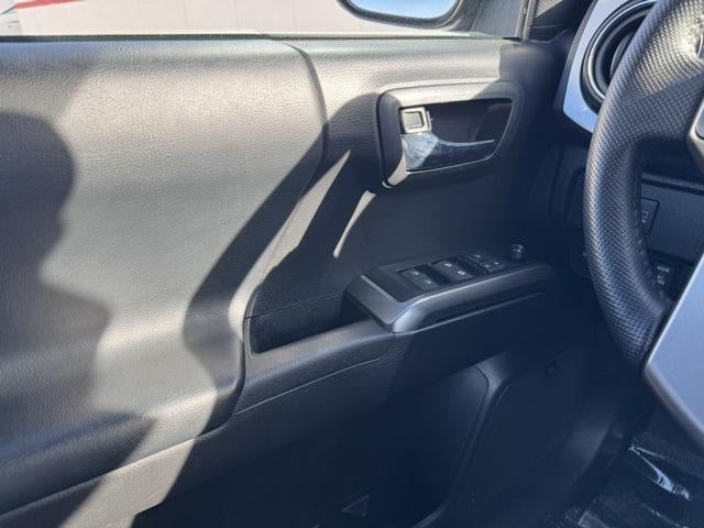 2023 Toyota Tacoma Limited V6