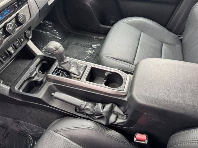 2022 Toyota Tacoma Limited V6