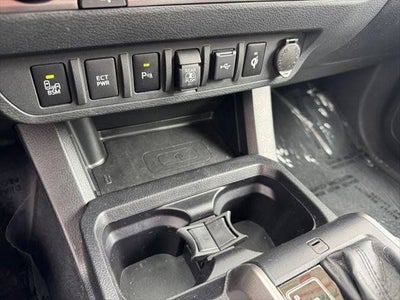2022 Toyota Tacoma Limited V6