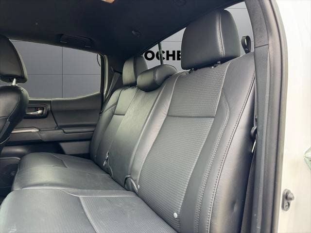 2022 Toyota Tacoma Limited V6