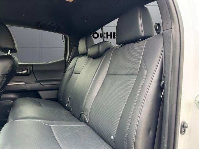 2022 Toyota Tacoma Limited V6