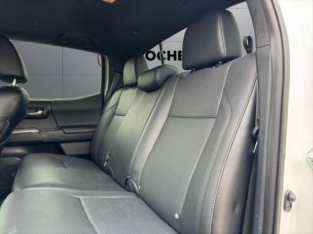 2022 Toyota Tacoma Limited V6