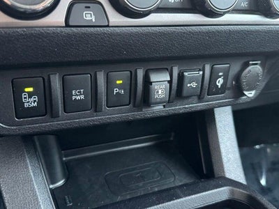 2022 Toyota Tacoma Limited V6