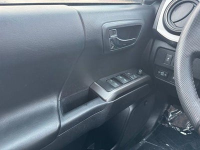 2022 Toyota Tacoma Limited V6