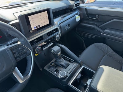 2025 Toyota Tacoma SR5 4WD