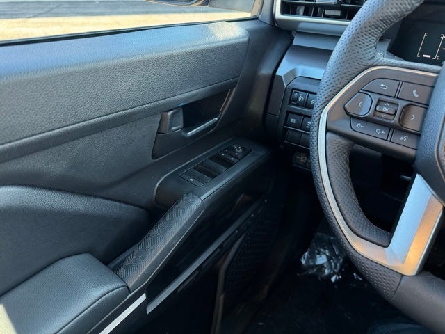 2025 Toyota Tacoma SR5 4WD