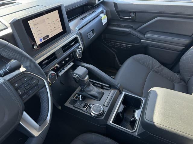 2025 Toyota Tacoma SR5 4WD