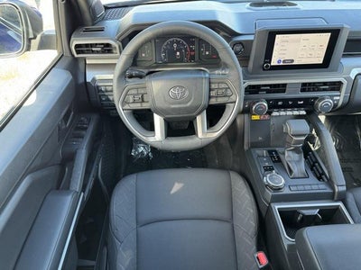 2025 Toyota Tacoma SR5 4WD