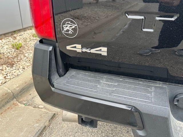 2024 Toyota Tacoma SR5 4WD